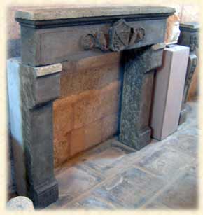 Stone fireplace: KM-H-29